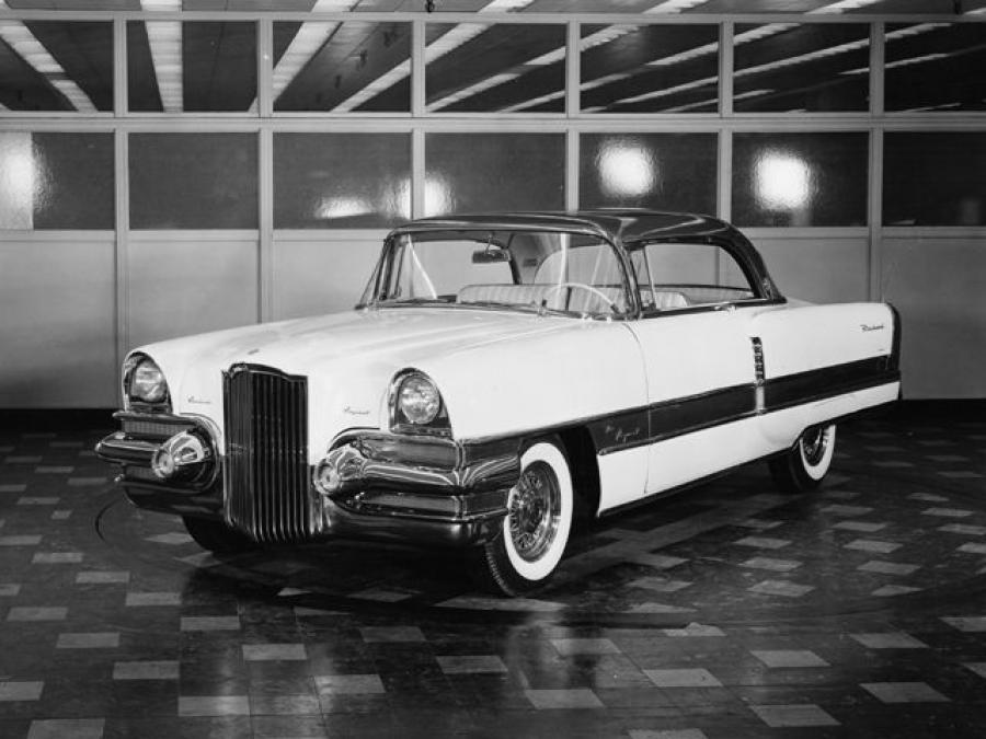  Packard Request Concept Car 1955 года  (фото 1 из 3)